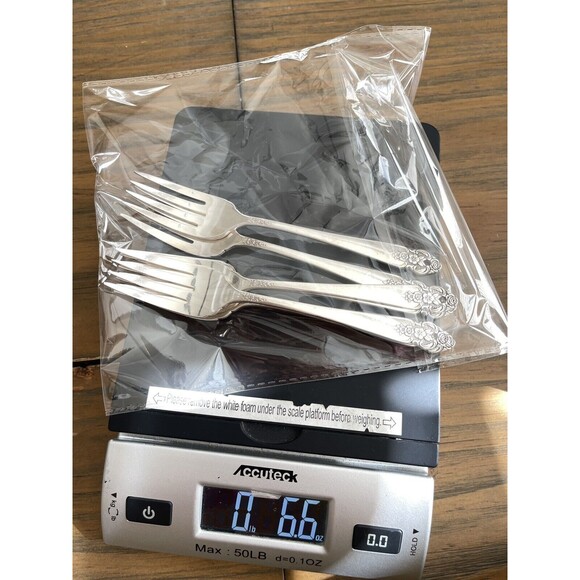 Set of 6 Distinction Onieda 6-1/2" Salad Forks Silverplate 1951 - Picture 8 of 8